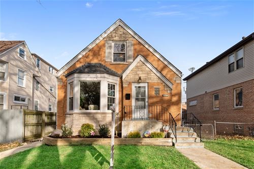 5846 W Dakin, Chicago, IL 60634