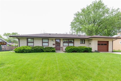 864 N Mclean, Elgin, IL 60123