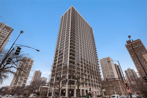 88 W Schiller Unit 2706, Chicago, IL 60610