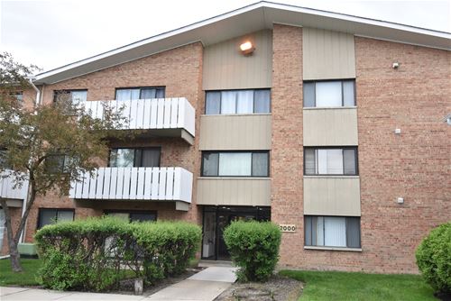 2000 Bayside Unit 210, Palatine, IL 60074