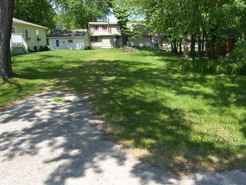 26152 W Rollins, Ingleside, IL 60041
