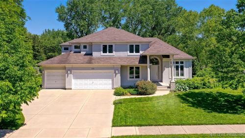 591 Buttonwood, Naperville, IL 60540