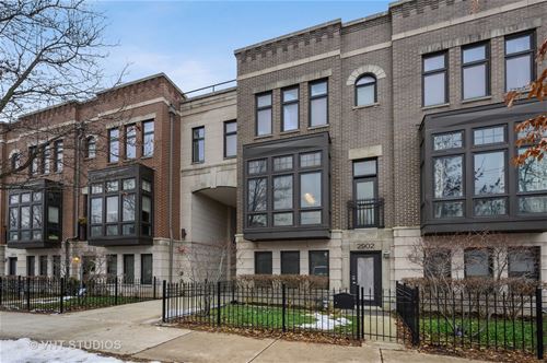 2902 N Paulina, Chicago, IL 60657