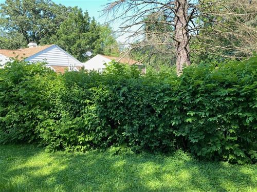 633 Highland, Antioch, IL 60002