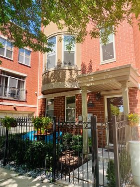 1409 N Burling, Chicago, IL 60610