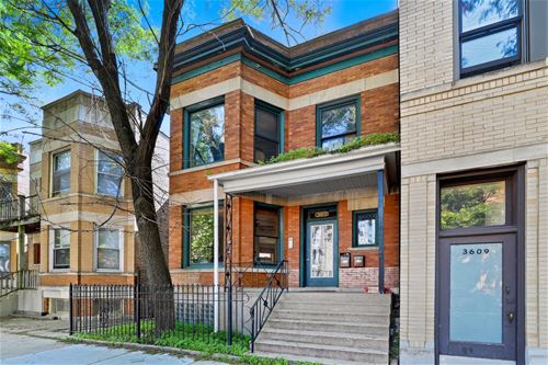 3611 N Damen, Chicago, IL 60618