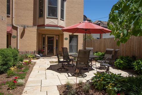 414 Wisconsin Unit A, Oak Park, IL 60302