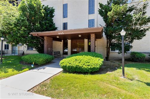 445 S Cleveland Unit 105, Arlington Heights, IL 60005