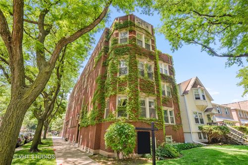 1704 W Catalpa Unit 2W, Chicago, IL 60640