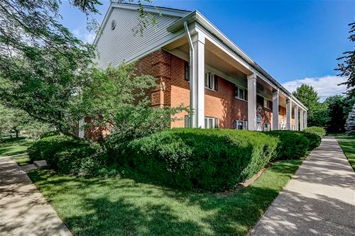 201 Chanticleer Unit 201, Hinsdale, IL 60521