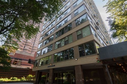 2970 N Lake Shore Unit 6A, Chicago, IL 60657