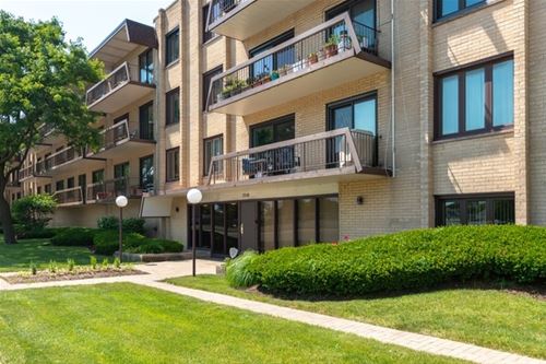 7710 W Dempster Unit 302, Morton Grove, IL 60053