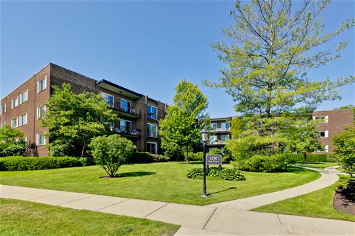 1290 N Western Unit 201, Lake Forest, IL 60045