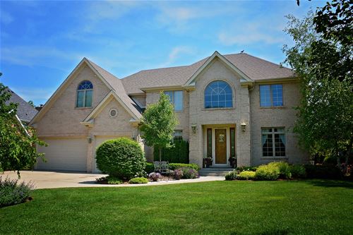 2083 Laurel Valley, Vernon Hills, IL 60061