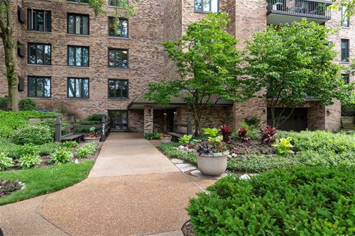 3741 Mission Hills Unit 407, Northbrook, IL 60062