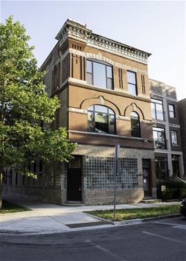 2701 W Thomas Unit 3, Chicago, IL 60622