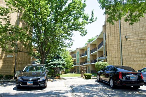 10340 S Pulaski Unit 303, Oak Lawn, IL 60453