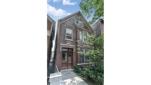 1909 N Leavitt, Chicago, IL 60647