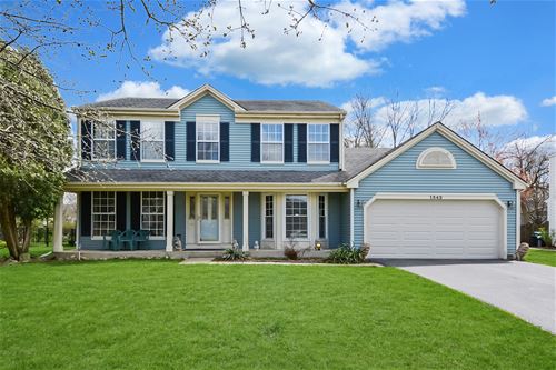 1342 Lilac, Carol Stream, IL 60188