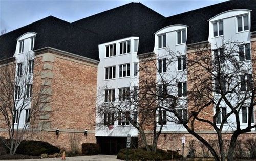 200 Lake Unit 448, Buffalo Grove, IL 60089