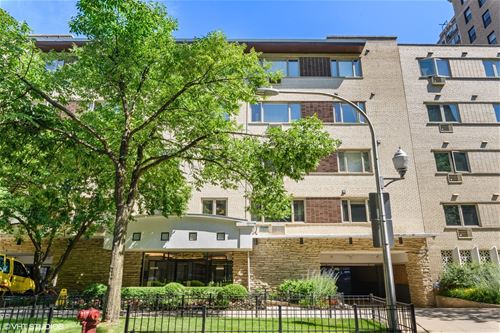 426 W Barry Unit 201, Chicago, IL 60657