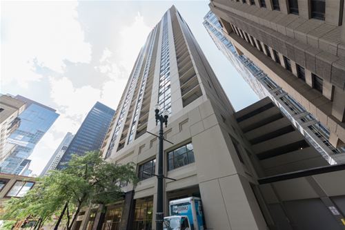 200 N Dearborn Unit 4003, Chicago, IL 60601