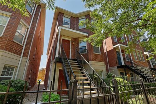 639 W Elm Unit 32B, Chicago, IL 60610