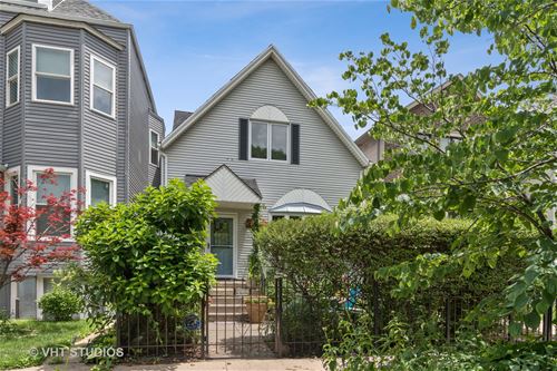 2913 N Richmond, Chicago, IL 60618