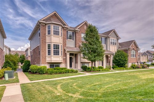 2841 Henley, Naperville, IL 60540