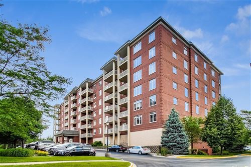 8440 Callie Unit C402, Morton Grove, IL 60053