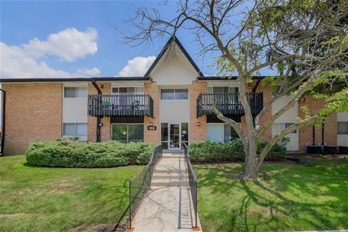 18B Kingery Quarter Unit 107, Willowbrook, IL 60527