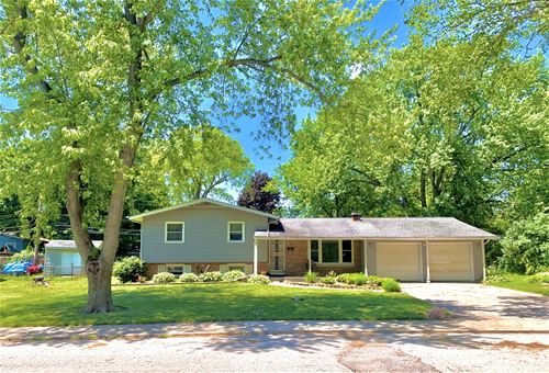 5 Knollwood, Montgomery, IL 60538