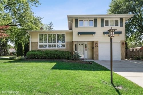 435 Farthing, Des Plaines, IL 60016