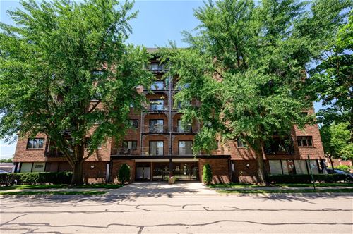 434 Clinton Unit 404, River Forest, IL 60305