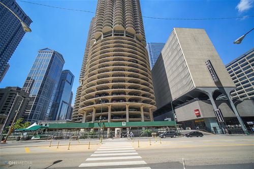 300 N State Unit 3010, Chicago, IL 60654