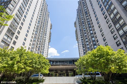 5701 N Sheridan Unit 20J, Chicago, IL 60660