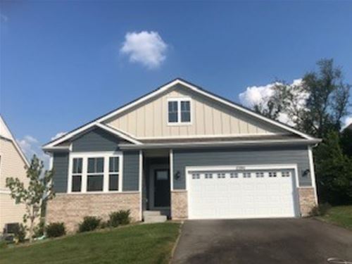 2290 Preswick, Woodstock, IL 60098