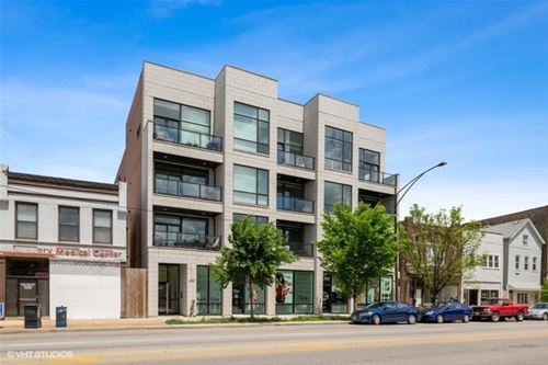 2550 W Fullerton Unit 2B, Chicago, IL 60647