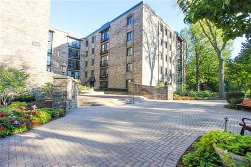 1005 Bonnie Brae Unit 4E, River Forest, IL 60305