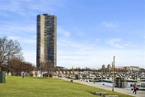 505 N Lake Shore Unit 3707, Chicago, IL 60611