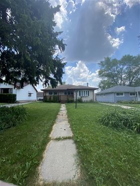 421 Fairhaven, Mundelein, IL 60060