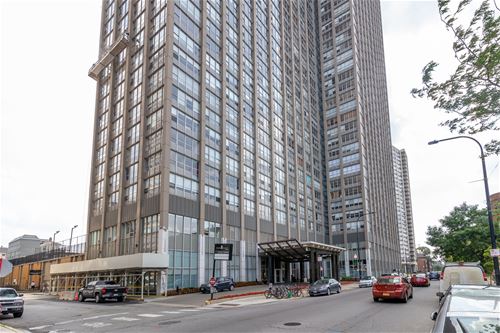 655 W Irving Park Unit 1511, Chicago, IL 60613