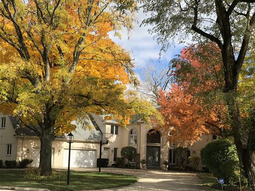 932 Sandstone, Libertyville, IL 60048