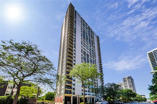 1355 N Sandburg Unit 1006, Chicago, IL 60610