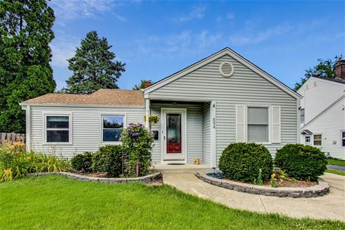 894 N Golf Cul De Sac, Des Plaines, IL 60016