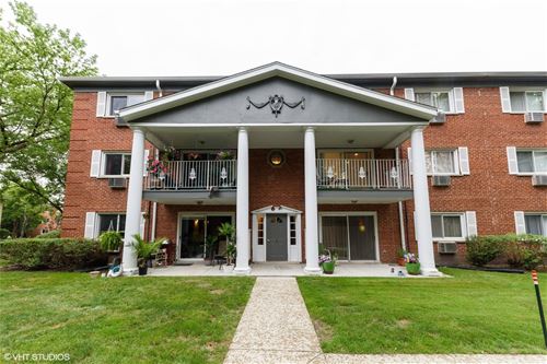 2 E Lillian Unit 2A, Arlington Heights, IL 60004