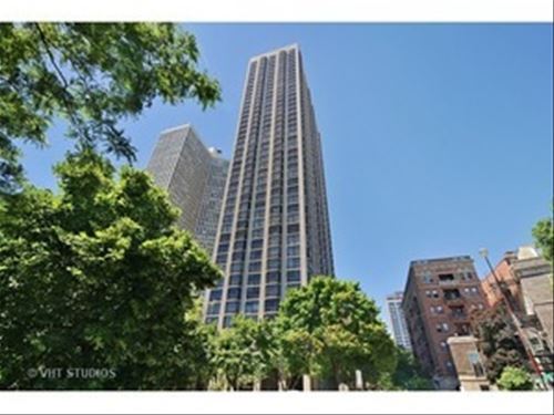 2650 N Lakeview Unit 703, Chicago, IL 60614