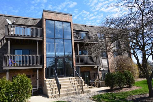 1442 Stonebridge Unit I10, Wheaton, IL 60189