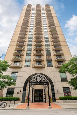 70 W Huron Unit 2005, Chicago, IL 60654