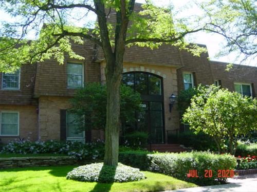 1250 Park Unit 411, Highland Park, IL 60035